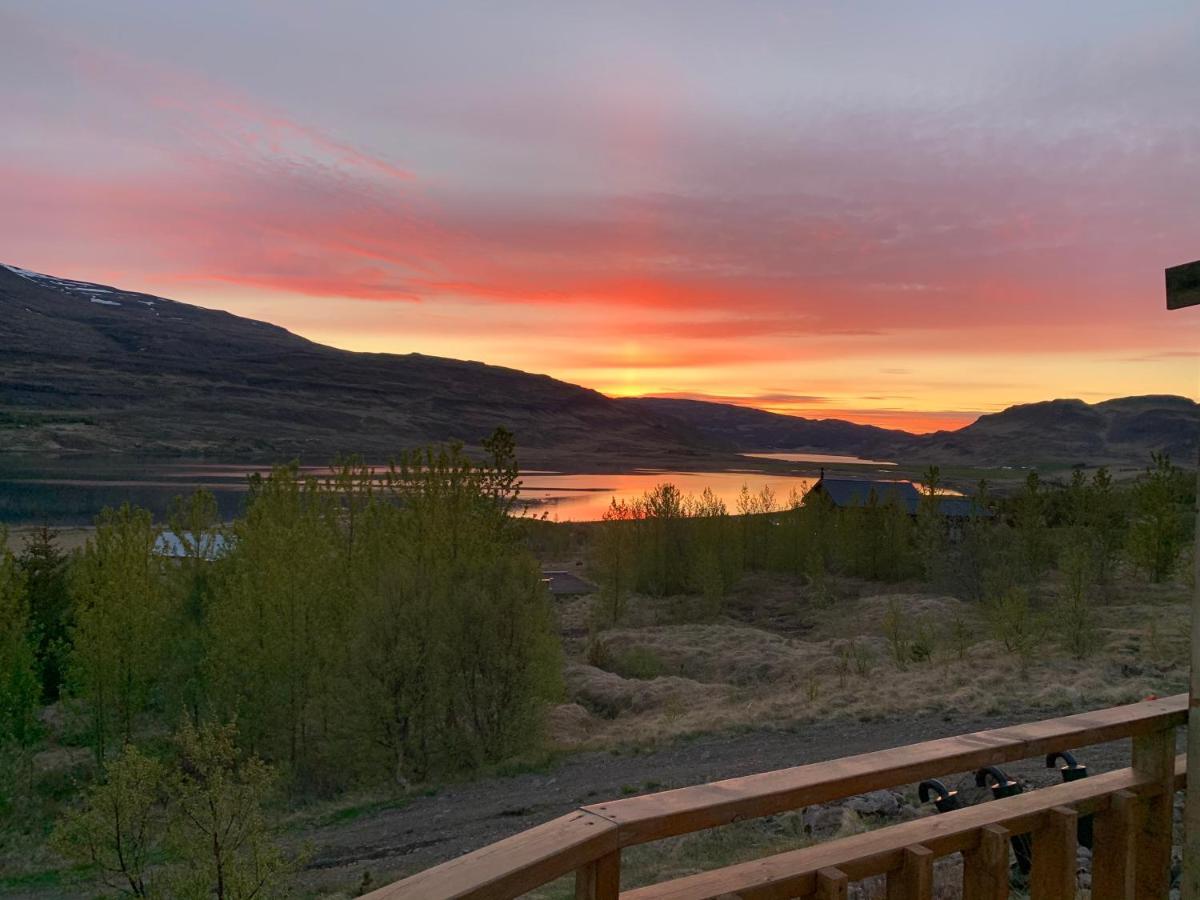 אקראנס Icelandic Lake House מראה חיצוני תמונה