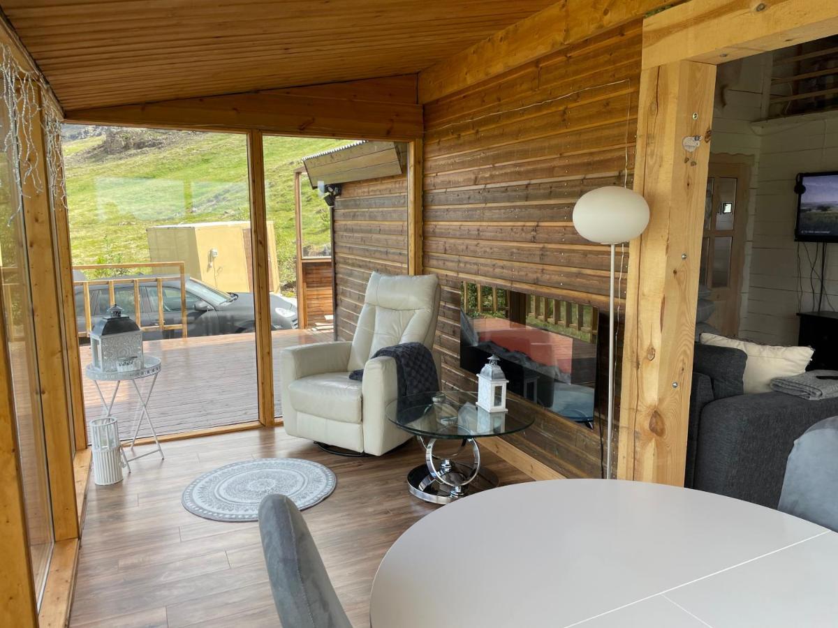 אקראנס Icelandic Lake House מראה חיצוני תמונה