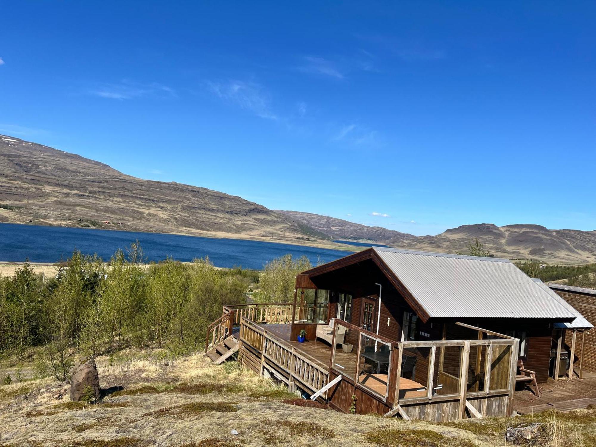 אקראנס Icelandic Lake House מראה חיצוני תמונה